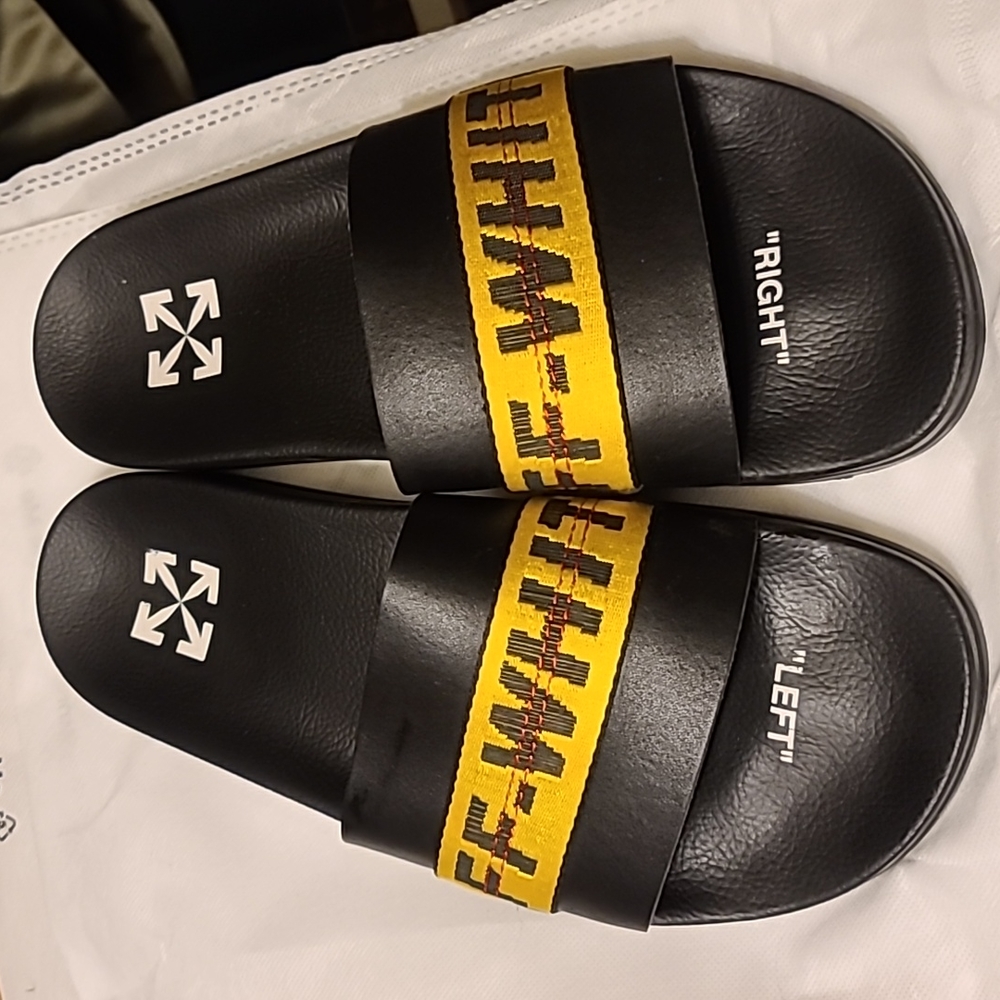 Off-White Industrial Slides - Black Yellow